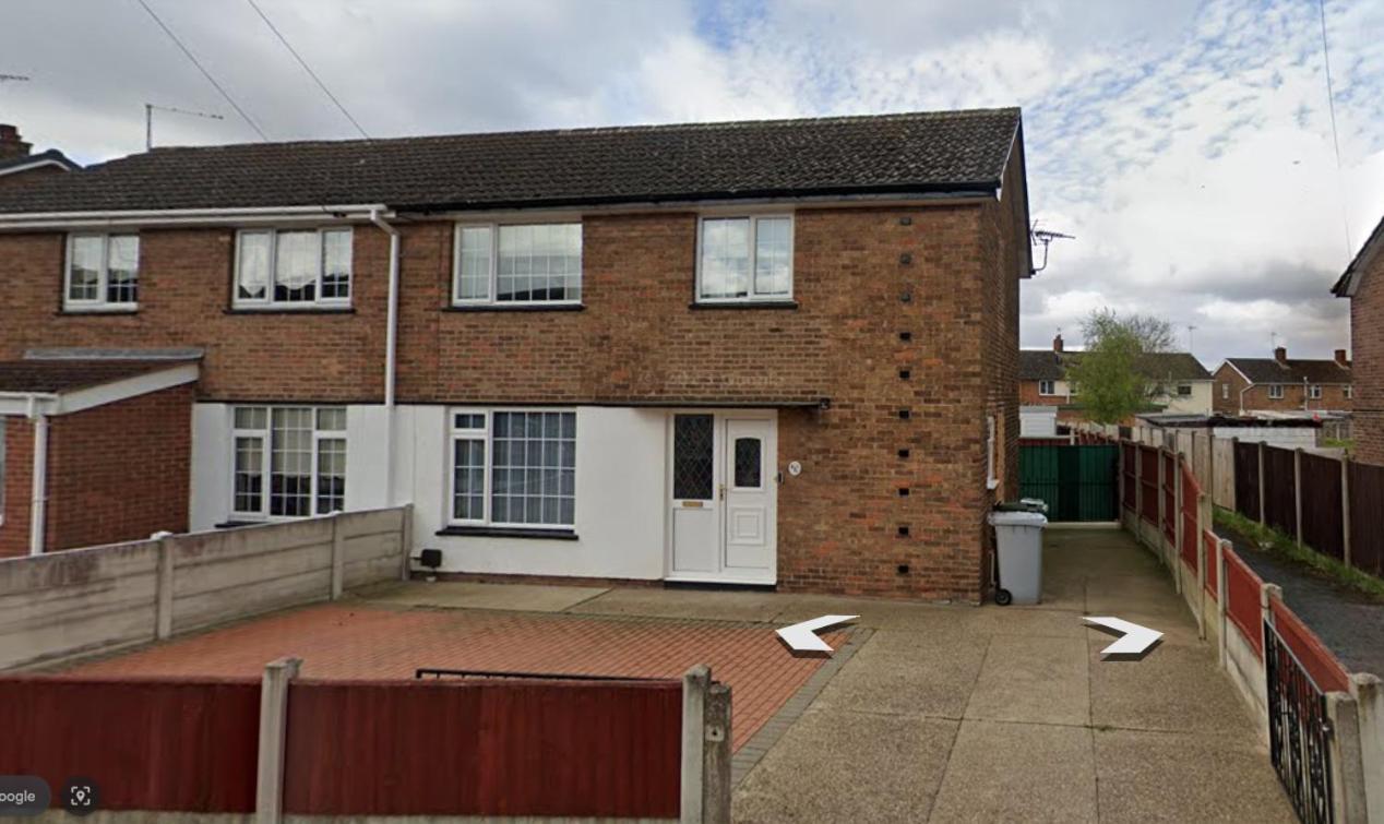 Huge Garden House For Contractors And Families Vila Ollerton Exterior foto